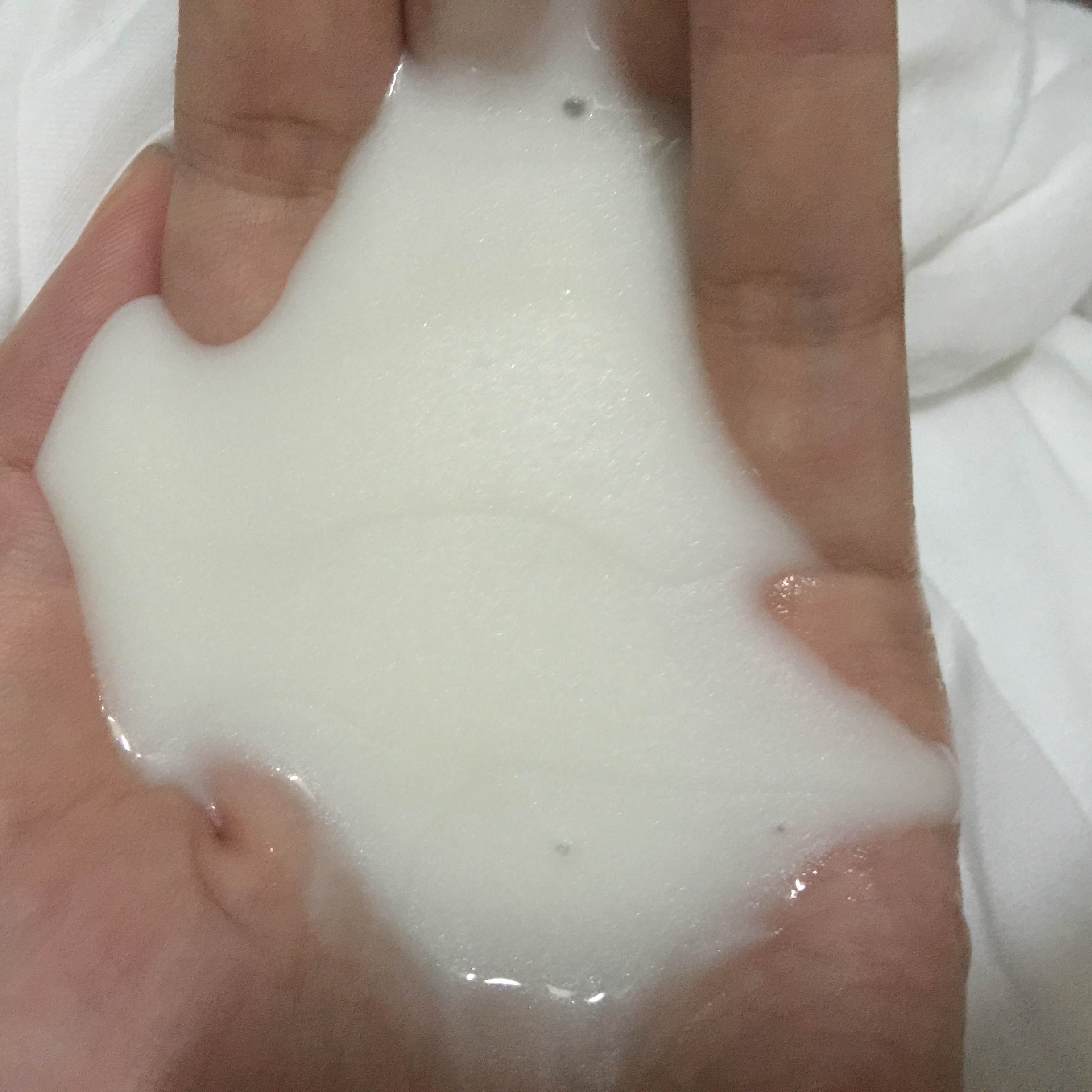 二甲基硅油乳液產品的更多應用，為客戶提供解決方案