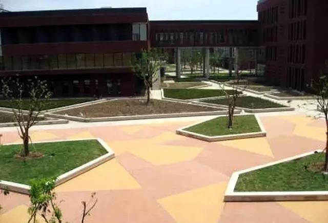 涂料疏水劑，攜手透水混凝土，共建完美地面疏水系統(tǒng)