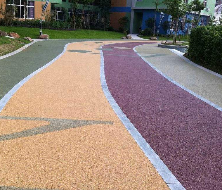 疏水劑如何加速透水混凝土地坪的透水率？