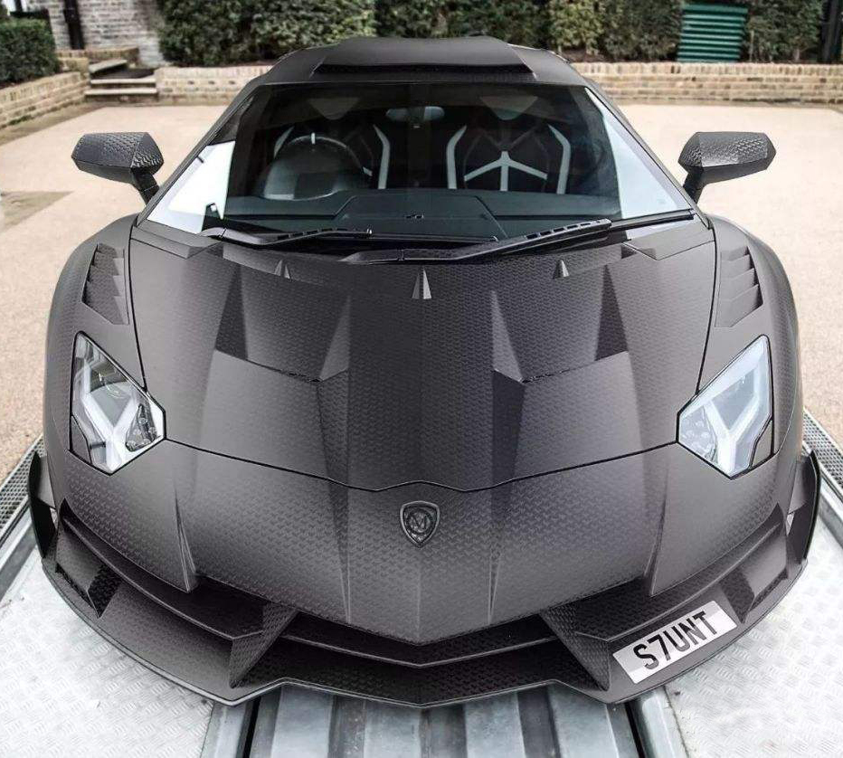 在碳纖維制品生產(chǎn)過程中，脫模劑的主要作用