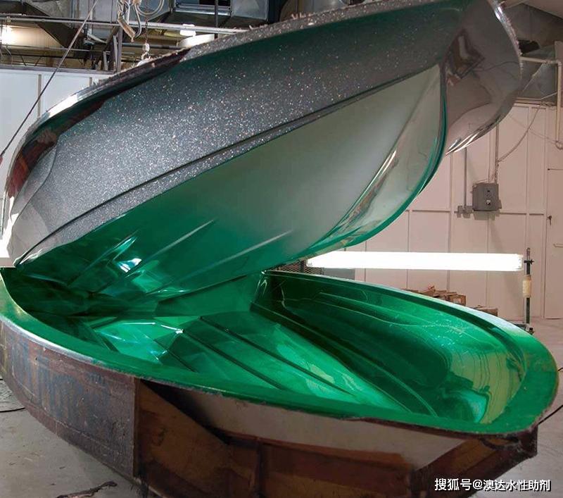 在制備脫模劑時，如何選擇蠟乳液？